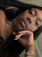 Im such a little slut..I cant help myself.