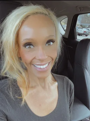 Single Hot Mom ISO The Boyfriend Experience