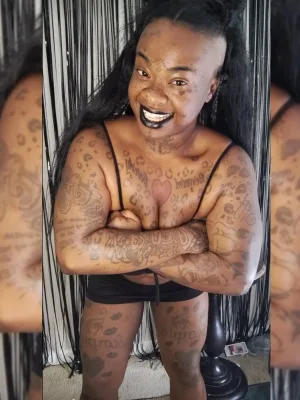 Ebony Muscle Goddess