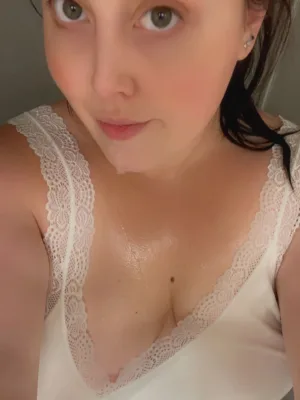 BBW who\'s worth is pleasing you