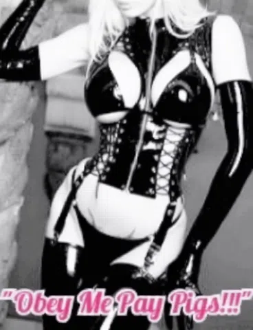 Roxie the Dominatrix