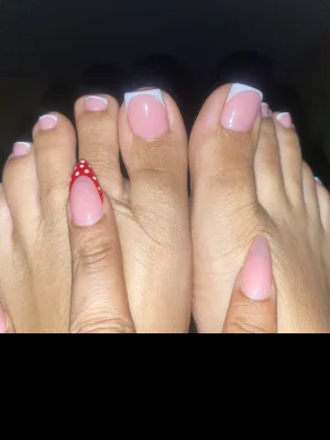 Pretty Manicure Toes cover image