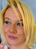 Big and plump is Rhondas Rump