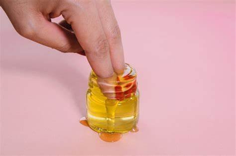 How have her Cuming in the Palm of your Hand