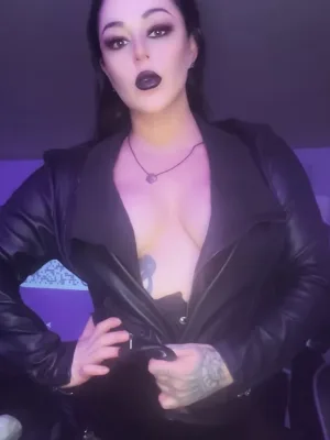 Goth slut, JOI, dirty talk, silent calls and roleplay queen