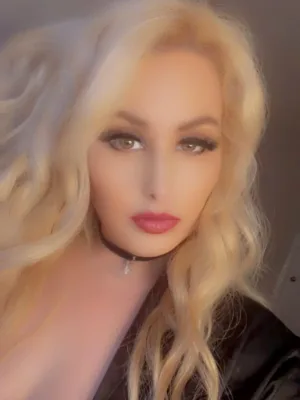 Goddess Nyxara Noire