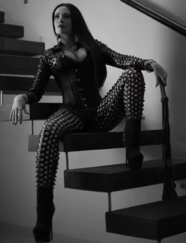 MISTRESS NATASHA MULLER