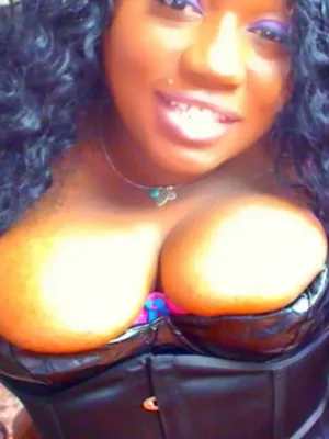 The IntelliSexual Ebony GirlFriend Experience