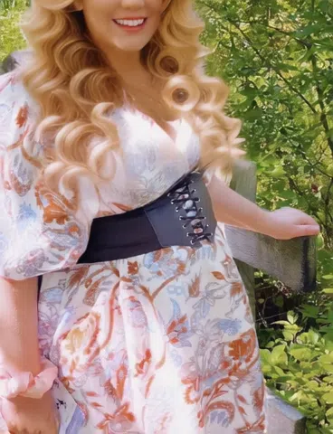 Pretty face thick waist