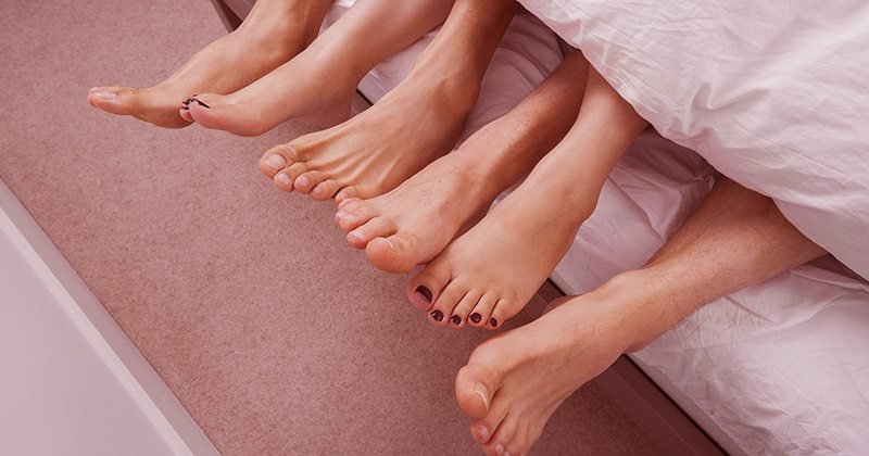 Surviving a Sh*tty Threesome