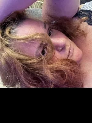 Sexy selfies (semi nude)