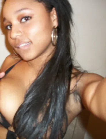 BLACK GODDESS CONTROL WHITE BOIS